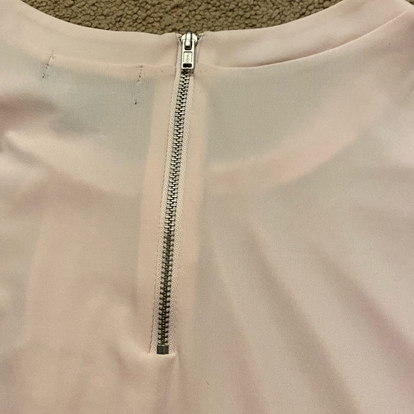 Liz Claiborne Career blouse light pink exposed back zipper gathered neckline - Picture 6 of 9